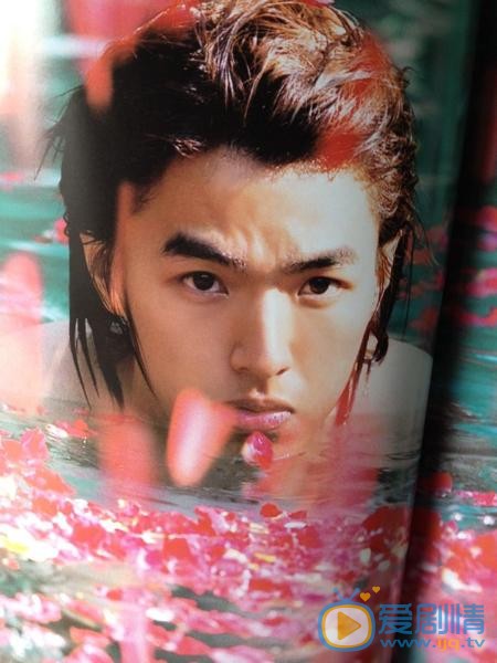 李威早期青涩写真 李威高清写真_李威高清剧照