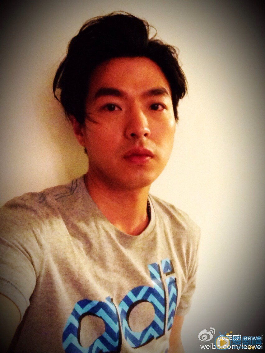 李威生活照 李威高清写真_李威高清剧照