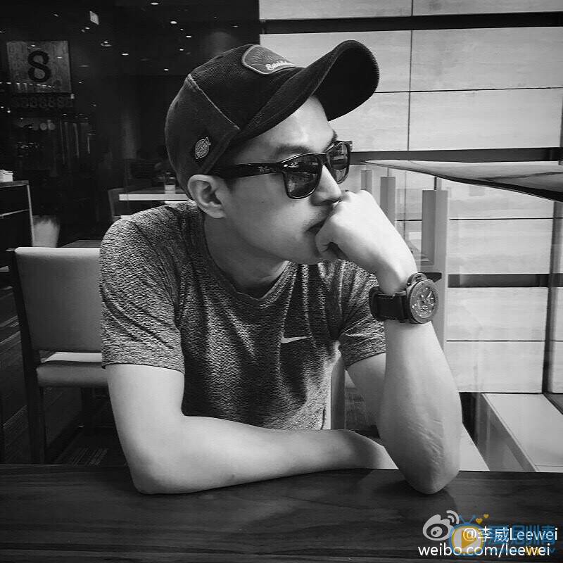 李威生活照 李威高清写真_李威高清剧照