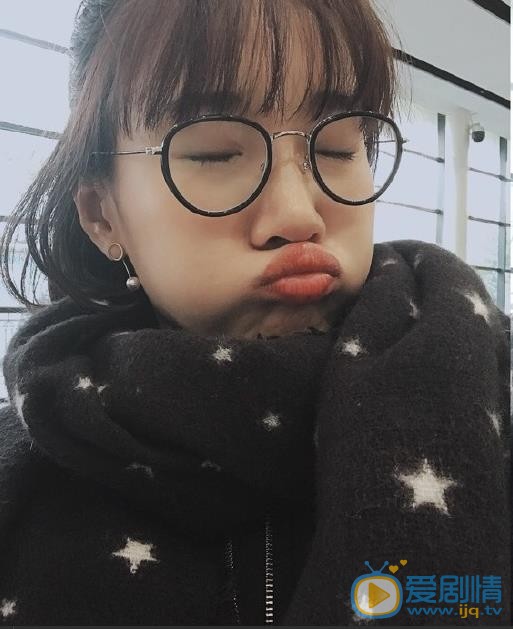 常方源卖萌逗逼照 常方源高清写真_常方源高清剧照