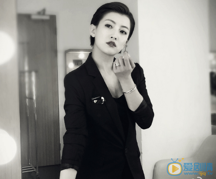 繁星四月小菲是谁演的?小菲扮演者卫莱个人资料生活写真照欣赏