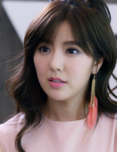 李宝英