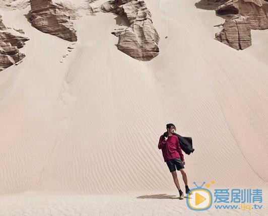 白翔沙漠写真 白翔高清写真_白翔高清剧照