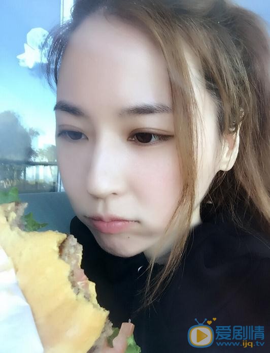 吴佳尼生活照 吴佳尼高清写真_吴佳尼高清剧照