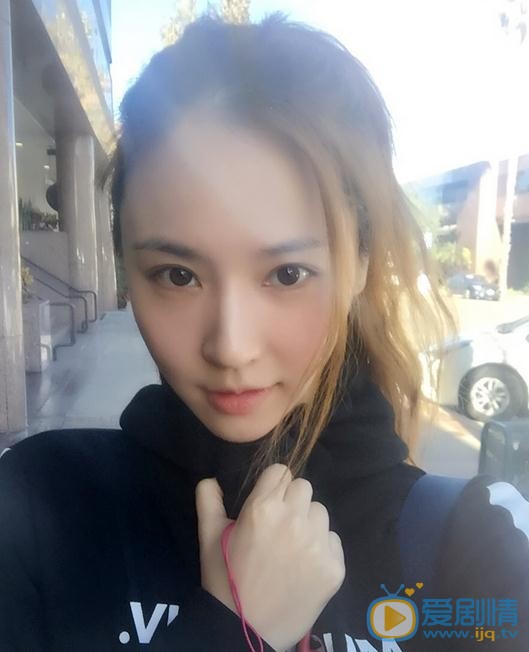 吴佳尼生活照 吴佳尼高清写真_吴佳尼高清剧照
