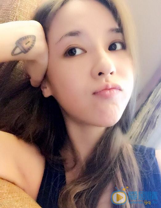 吴佳尼生活照 吴佳尼高清写真_吴佳尼高清剧照