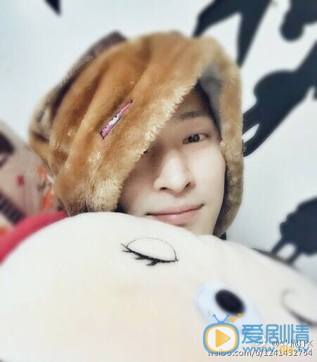 吴弘逗逼表情包 吴弘高清写真_吴弘高清剧照
