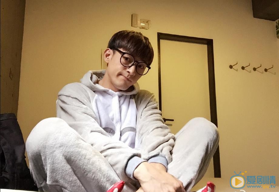 吴弘生活照 吴弘高清写真_吴弘高清剧照