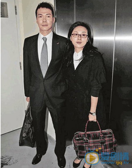 谢天华夫妻同框照 谢天华高清写真_谢天华高清剧照