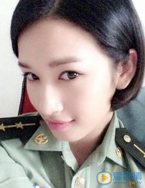 张柏嘉片场照
