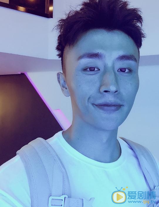 张皓然生活照 张皓然高清写真_张皓然高清剧照