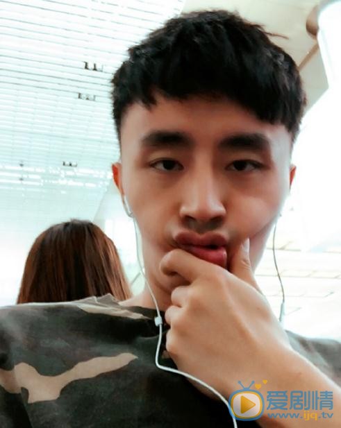 张皓然生活照 张皓然高清写真_张皓然高清剧照