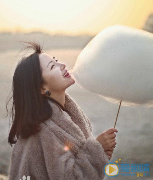 鸿利生活照 鸿利高清写真_鸿利高清剧照
