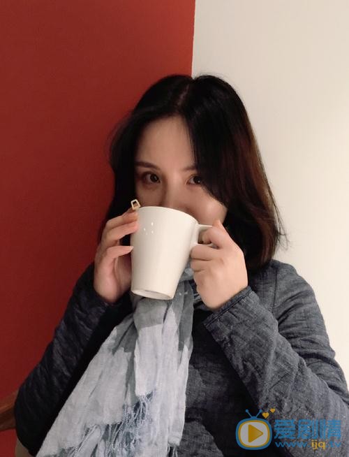 鸿利生活照 鸿利高清写真_鸿利高清剧照