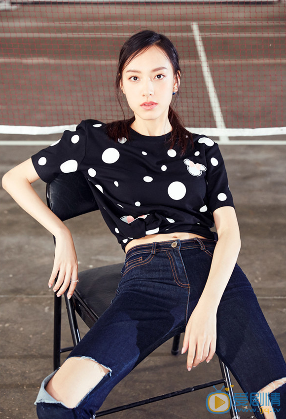孙嘉灵街拍写真 孙嘉灵高清写真_孙嘉灵高清剧照