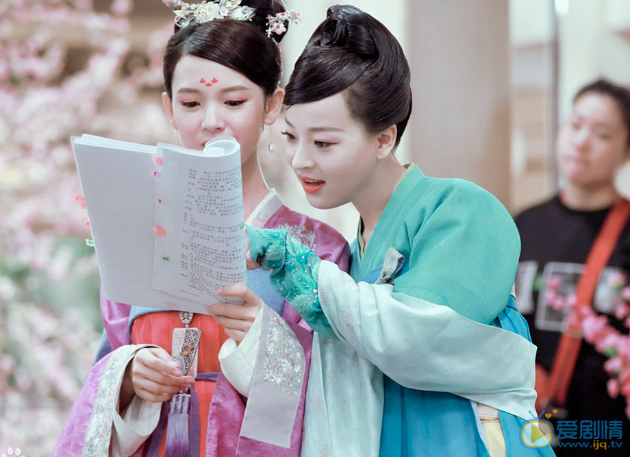 宋楠惜《柜中美人》剧照 宋楠惜高清写真_宋楠惜高清剧照