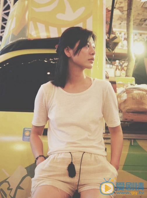 王真儿旅游街拍 王真儿高清写真_王真儿高清剧照