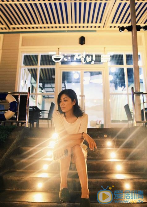 王真儿旅游街拍 王真儿高清写真_王真儿高清剧照