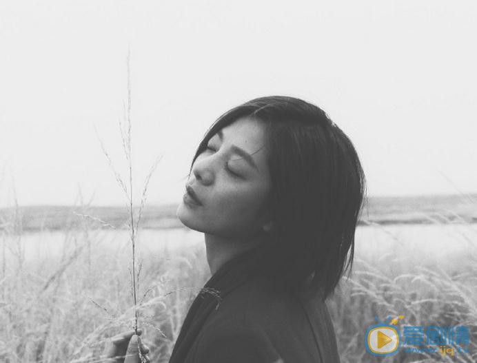 王真儿沙漠写真 王真儿高清写真_王真儿高清剧照