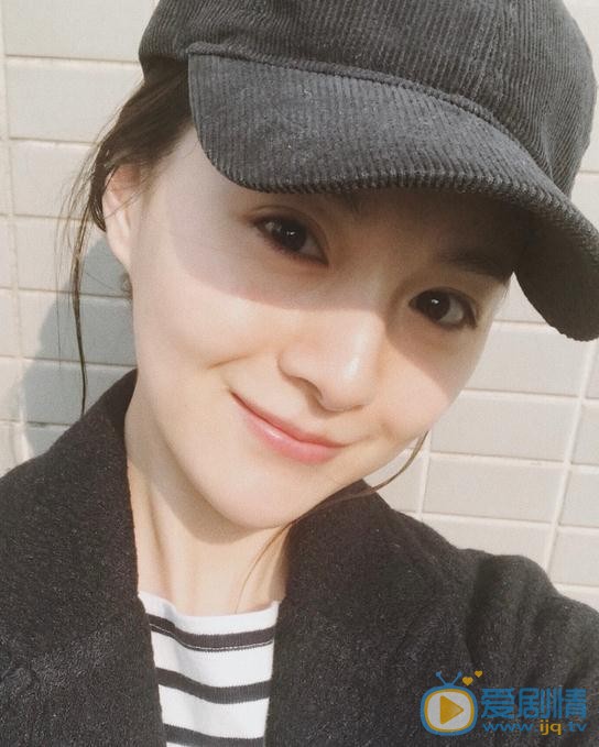 李依伊生活照 李依伊高清写真_李依伊高清剧照