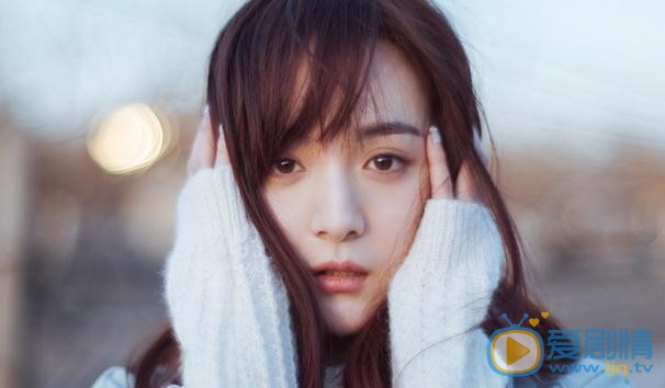 李依伊青春写真 李依伊高清写真_李依伊高清剧照