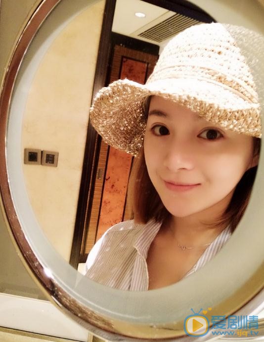 李依伊生活照 李依伊高清写真_李依伊高清剧照