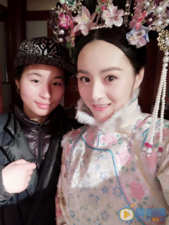 李依伊片场照 李依伊高清写真_李依伊高清剧照