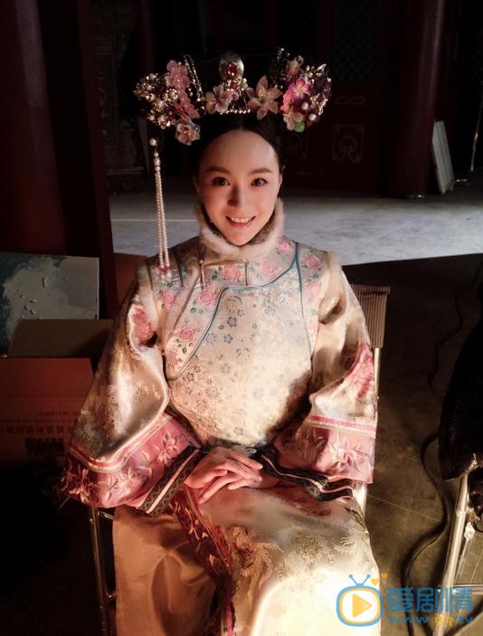 李依伊片场照 李依伊高清写真_李依伊高清剧照