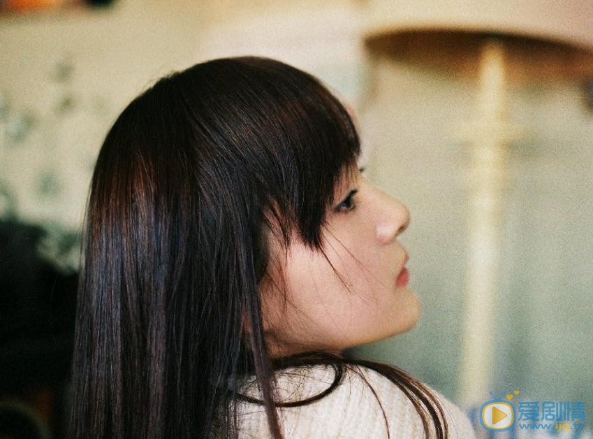 李依伊青春写真 李依伊高清写真_李依伊高清剧照