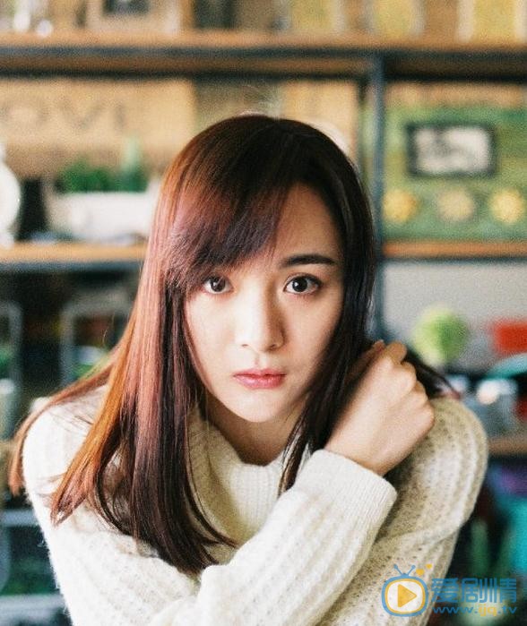 李依伊青春写真 李依伊高清写真_李依伊高清剧照