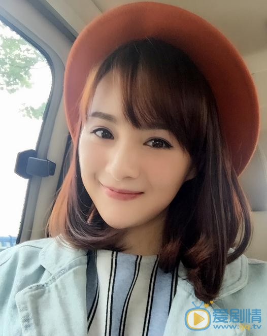 李依伊生活照 李依伊高清写真_李依伊高清剧照