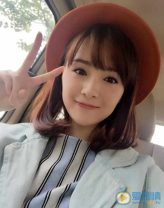 李依伊生活照 李依伊高清写真_李依伊高清剧照