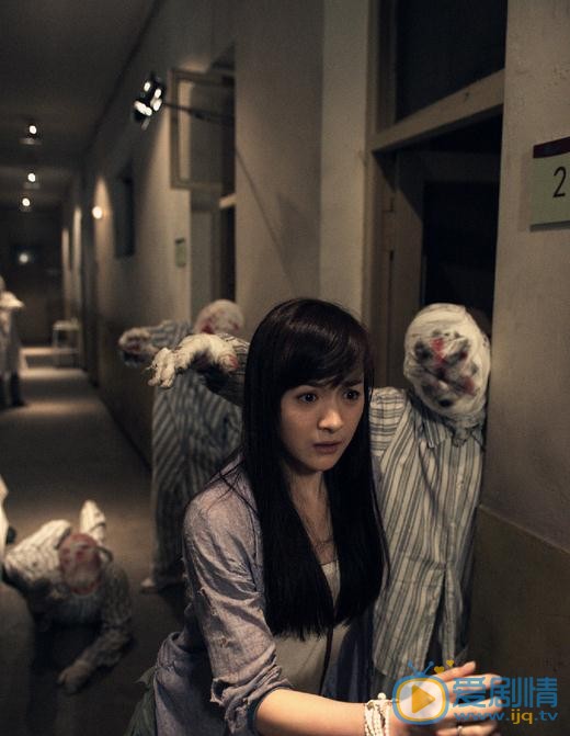 李依伊《孤岛》剧照 李依伊高清写真_李依伊高清剧照