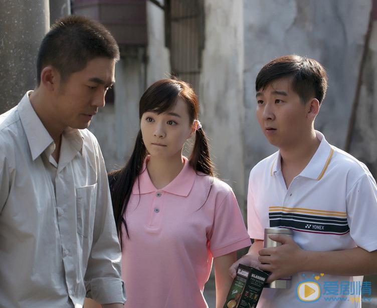 李依伊《坐88路车回家》剧照 李依伊高清写真_李依伊高清剧照