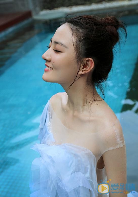 徐璐水中性感写真 徐璐高清写真_徐璐高清剧照