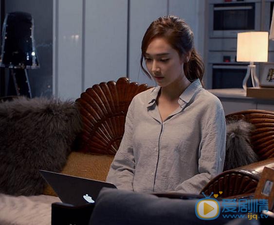 郑秀妍《那件疯狂的小事叫爱情》剧照 郑秀妍高清写真_郑秀妍高清剧照