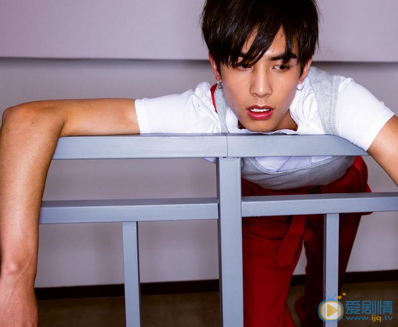 宋威龙杂志大片 宋威龙高清写真_宋威龙高清剧照