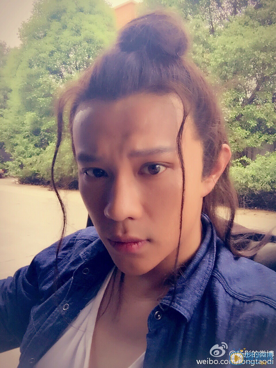 杨彤片场照