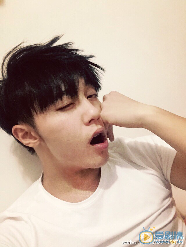 李俊辰生活照 李俊辰高清写真_李俊辰高清剧照