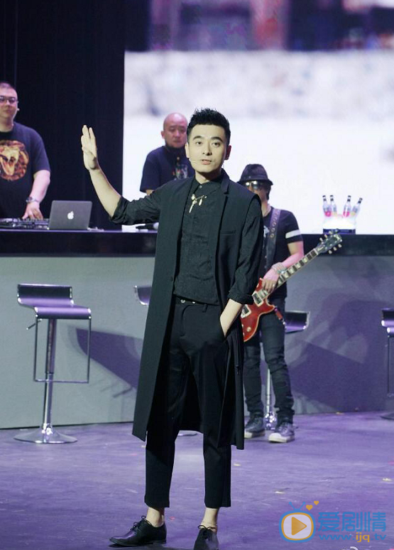 欢乐颂2陈家康是谁扮演的？陈家康扮演者陈龙个人资料及生活照欣赏