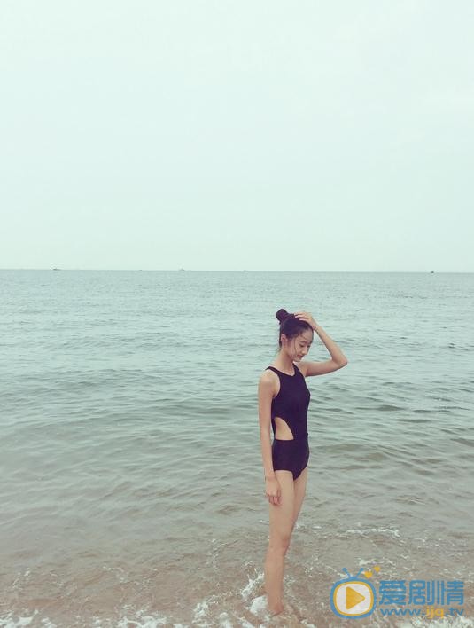 马泽涵海边照 马泽涵高清写真_马泽涵高清剧照
