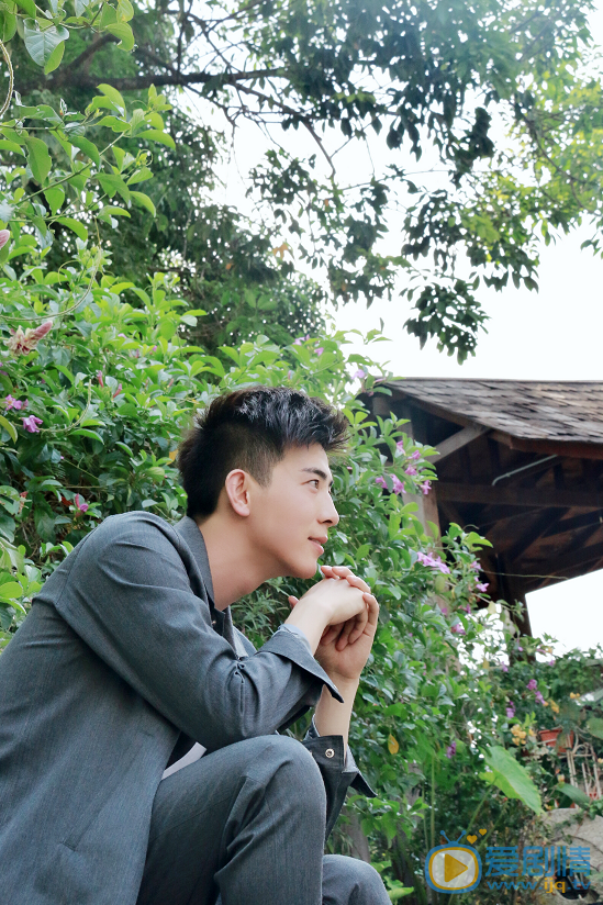 李川阳光写真 李川高清写真_李川高清剧照