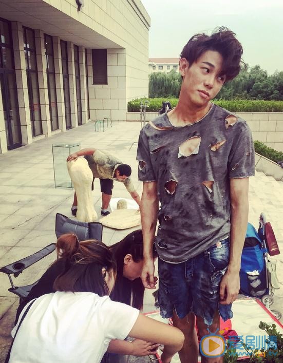 刘剑羽片场照 刘剑羽高清写真_刘剑羽高清剧照