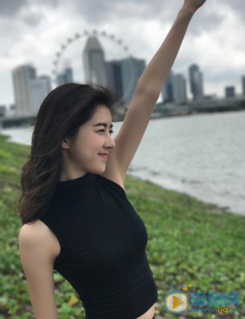 李凯馨街拍写真 李凯馨高清写真_李凯馨高清剧照