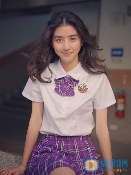 李凯馨校服写真 李凯馨高清写真_李凯馨高清剧照