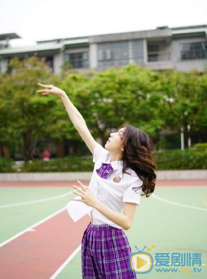 李凯馨校服写真 李凯馨高清写真_李凯馨高清剧照