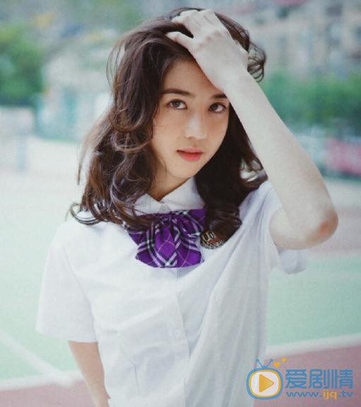 李凯馨校服写真 李凯馨校服写真