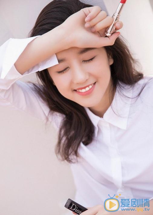 李凯馨口红写真 李凯馨高清写真_李凯馨高清剧照