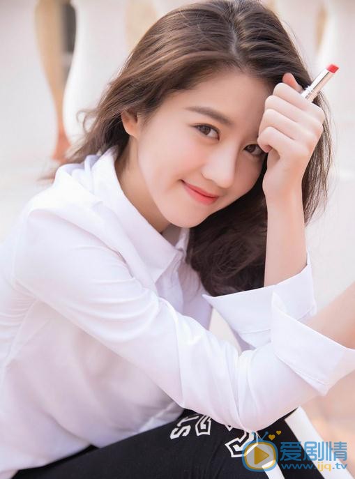李凯馨口红写真 李凯馨高清写真_李凯馨高清剧照