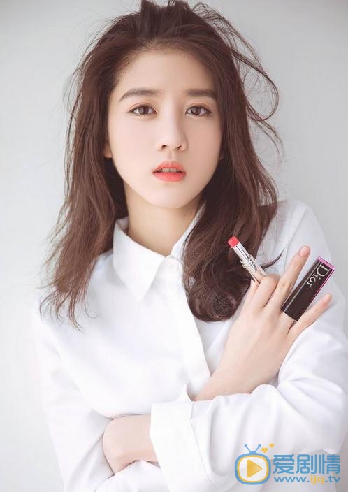 李凯馨口红写真 李凯馨高清写真_李凯馨高清剧照